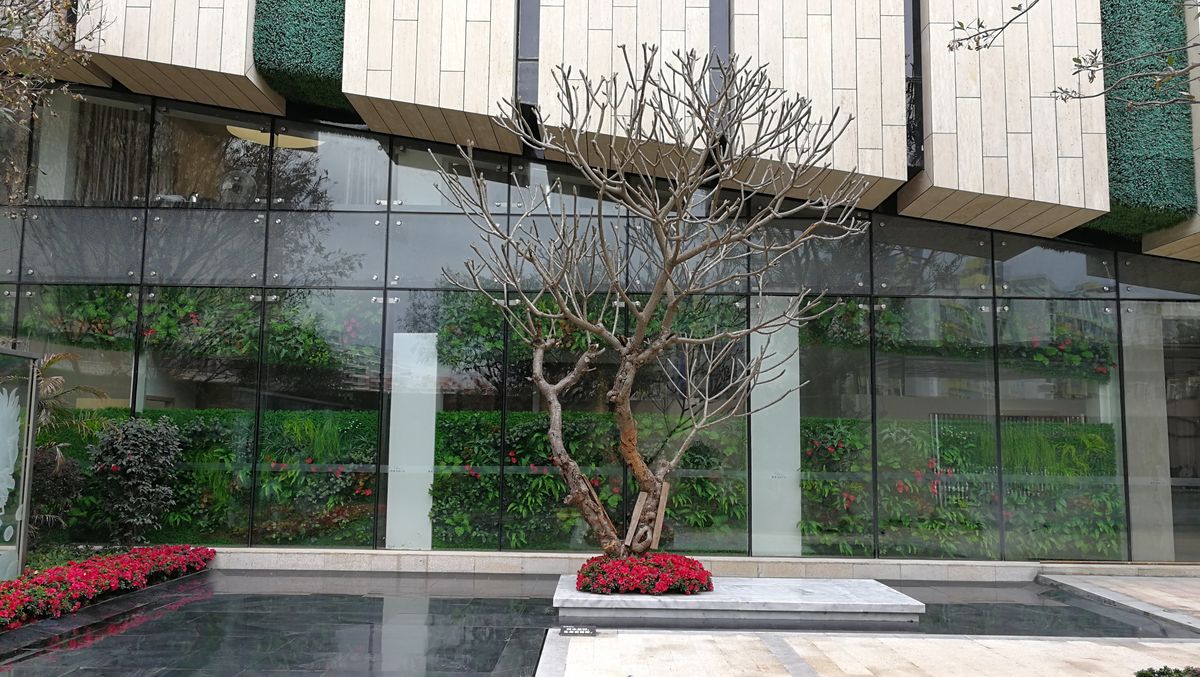 世贸地产 · 商业空间花艺装置 现场照片 3